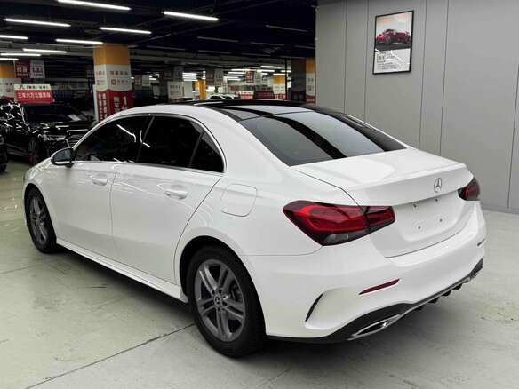 2022 Mercedes-Benz A-Класс 180 Long IV (W177) Рестайлинг, белый, 1500000 рублей - вид 3