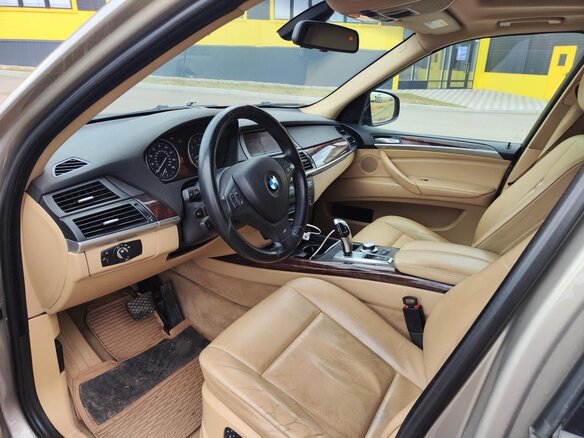 2008 BMW X5 3.0si II (E70), золотистый, 1650000 рублей - вид 7
