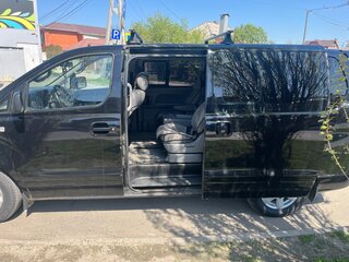 2008 Hyundai Grand Starex I, чёрный, 1350000 рублей, вид 3