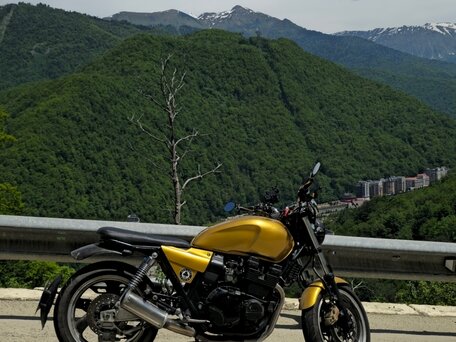 2000 Yamaha XJR400, золотистый, 250000 рублей, вид 1