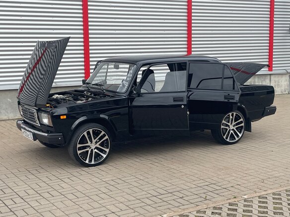 2010 Lada (ВАЗ) 2107, чёрный - вид 3