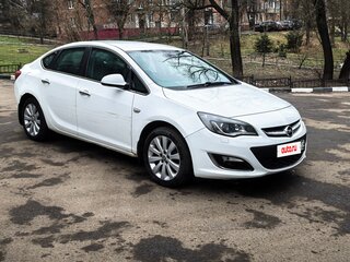 2013 Opel Astra J Рестайлинг, белый, 800000 рублей, вид 1