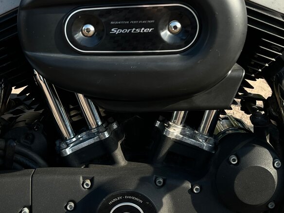 2010 Harley-Davidson Sportster 883, оранжевый, 600000 рублей - вид 6