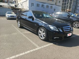 2009 Mercedes-Benz E-Класс 220 5G-Tronic IV (W212, S212, C207), чёрный, 1070000 рублей, вид 1