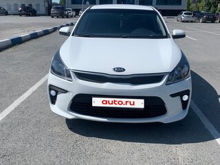 2019 Kia Rio IV, белый, 1350000 рублей, вид 2