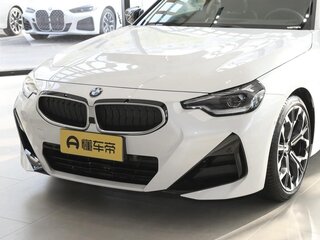 2025 BMW 2 серии 220i G42 Рестайлинг, белый, 6325000 рублей, вид 2