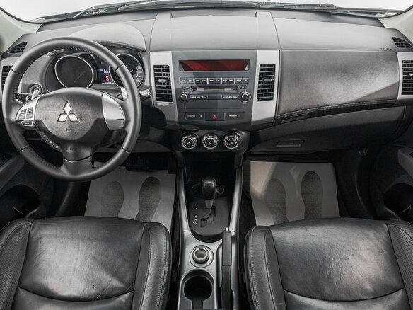 2011 Mitsubishi Outlander II Рестайлинг, коричневый - вид 8