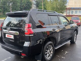 2017 Toyota Land Cruiser Prado 150 Series Рестайлинг 2, чёрный, 4850000 рублей, вид 2