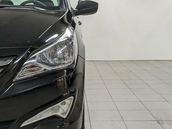 2015 Hyundai Solaris I Рестайлинг, чёрный - вид 15