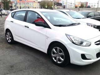 2012 Hyundai Solaris I, белый, 980000 рублей, вид 3