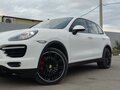 2012 Porsche Cayenne Turbo II (958), белый, 2200000 рублей