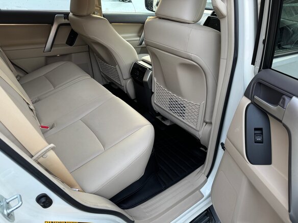 2020 Toyota Land Cruiser Prado 150 Series Рестайлинг 3, белый, 5300000 рублей - вид 6