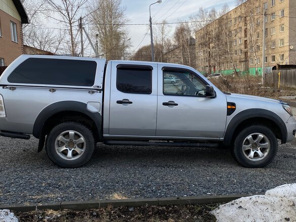 2009 Ford Ranger II Рестайлинг, серый, 1500000 рублей - вид 4