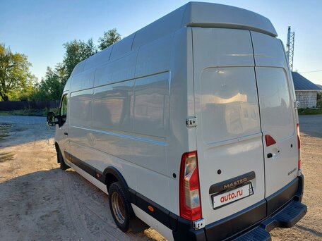 2011 Renault Master, белый, 1700000 рублей, вид 2