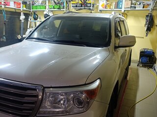 2012 Toyota Land Cruiser 200 Series Рестайлинг 1, белый, 3700000 рублей, вид 5