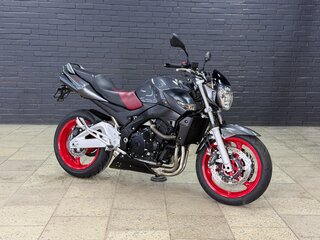 Suzuki GSR 600