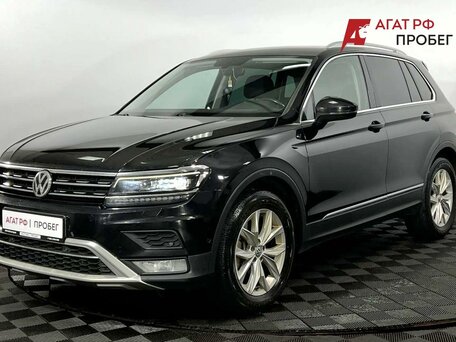 2017 Volkswagen Tiguan II, чёрный, 2410000 рублей, вид 2