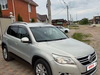 2010 Volkswagen Tiguan I, серебристый, 1050000 рублей, вид 3