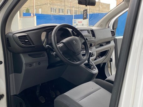 2017 Peugeot Expert, белый, 1750000 рублей, вид 3