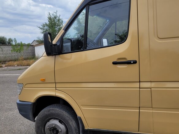 1998 Mercedes-Benz Sprinter, жёлтый, 950000 рублей - вид 5