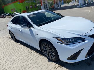 2020 Lexus ES 250 VII, белый, 4100000 рублей, вид 1