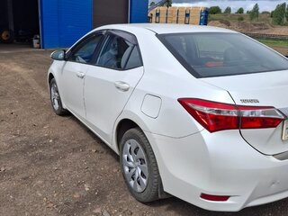 2015 Toyota Corolla XI (E160, E170, E180), белый, 1450000 рублей, вид 5