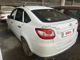 2014 Lada (ВАЗ) Granta I, белый, 155000 рублей, вид 4