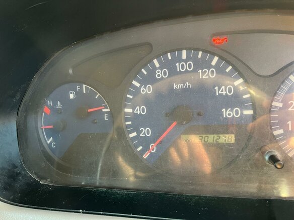 2001 Toyota Dyna, белый, 1650000 рублей - вид 11