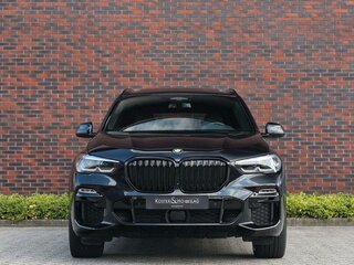 2019 BMW X5 45e IV (G05/G18), чёрный, 8400000 рублей, вид 4