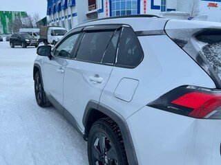 2020 Toyota RAV4 V (XA50), серебристый, 4200000 рублей, вид 5