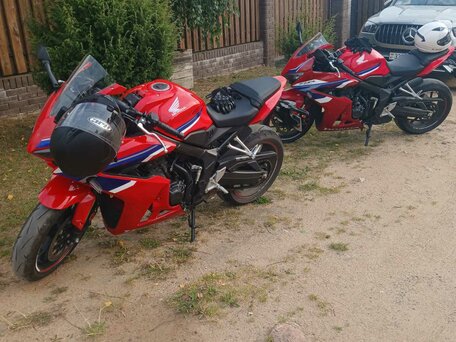 2024 Honda CBR 650R, красный, 933953 рублей, вид 3