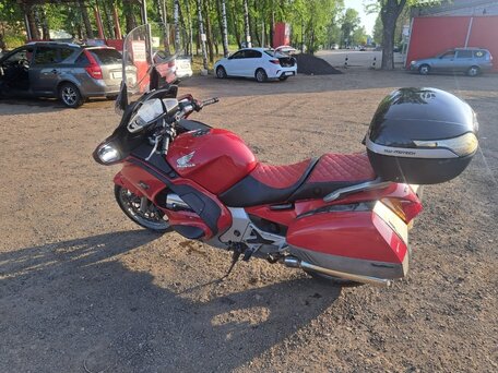 2002 Honda ST 1300, красный, 500000 рублей, вид 3