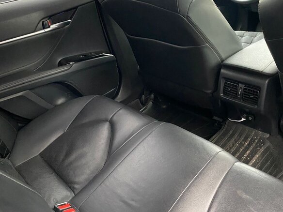 2018 Toyota Camry VIII (XV70), белый, 2450000 рублей - вид 6