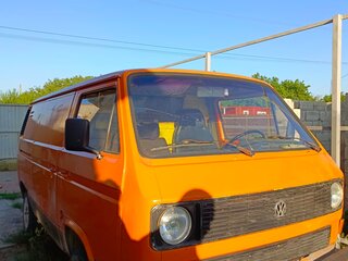1986 Volkswagen Transporter 4-speed T3, оранжевый, 400000 рублей, вид 1