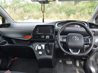 2016 Toyota Sienta II, чёрный, 1200000 рублей, вид 4
