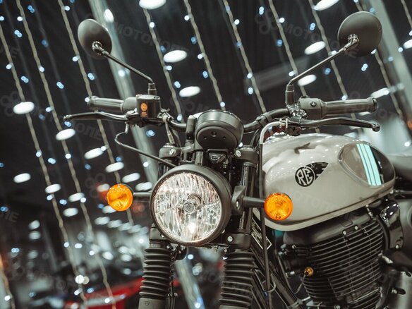2026 Royal Enfield Hunter, серебристый, 432000 рублей - вид 14