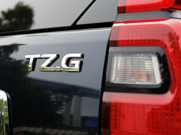 2021 Toyota Land Cruiser Prado 150 Series Рестайлинг 3, синий, 6100000 рублей - вид 1