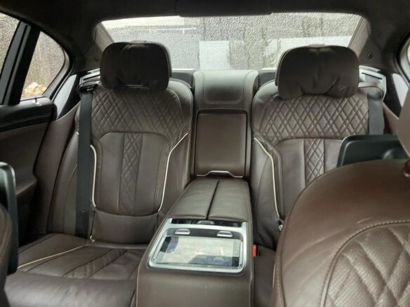 2015 BMW 7 серии Long 740Ld xDrive VI (G11/G12), чёрный, 4100000 рублей - вид 6