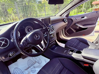 2013 Mercedes-Benz A-Класс 180 III (W176), белый, 1300000 рублей, вид 3