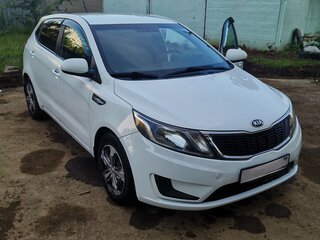 2014 Kia Rio III, белый, 890000 рублей, вид 5