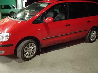 2004 Ford Galaxy I Рестайлинг, красный, 1150000 рублей, вид 2