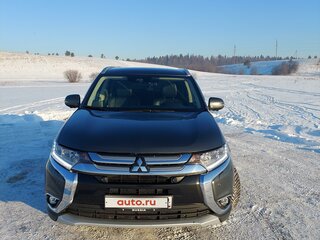 2018 Mitsubishi Outlander III Рестайлинг 2, серый, 2800000 рублей, вид 4