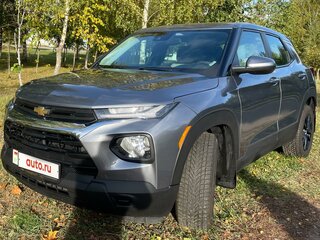 2021 Chevrolet TrailBlazer III, серебристый, 1832095 рублей, вид 1