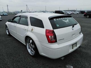 2006 Dodge Magnum II, белый, 1100000 рублей, вид 2