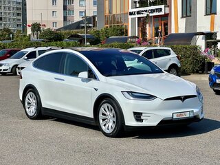 2017 Tesla Model X 75D I, белый, 4108000 рублей, вид 5