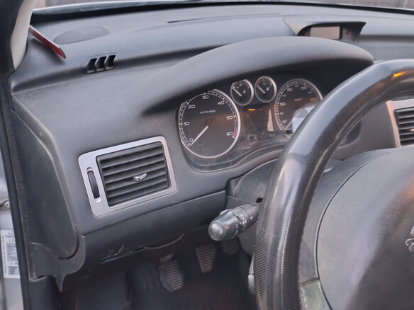 2004 Peugeot 307 I, серебристый, 430000 рублей - вид 15