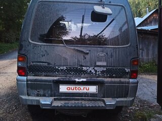 1993 Mitsubishi Delica III, зелёный, 583000 рублей, вид 3