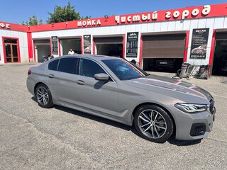 2022 BMW 5 серии 520i VII (G30/G31/G38) Рестайлинг, серый, 4850000 рублей, вид 1