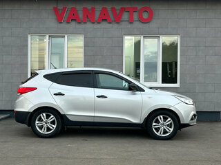 2011 Hyundai ix35 I, серебристый, 1275000 рублей, вид 4