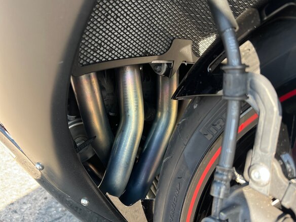2010 Yamaha YZF-R1, чёрный, 1100000 рублей - вид 10